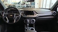 2019 Chevrolet Blazer 1LT interior (US)