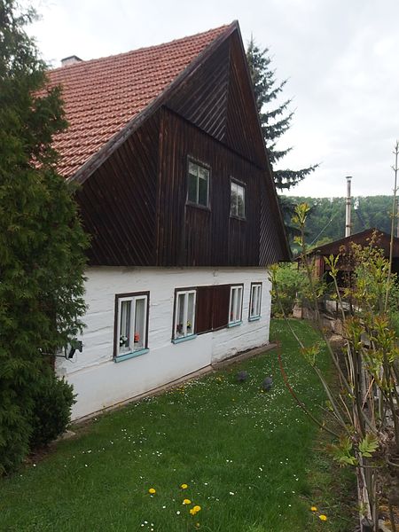 File:Machov, č. p. 14.JPG