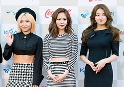 Miss A vuonna 2014. Vasemmalta oikealle: Min, Fei ja Suzy.