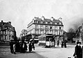 Tramway sur la place Alexandre III