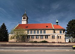 Kostel Panny Marie Královny míru v Praze 4-Lhotce