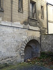 Passage de la Bièvre sous le château