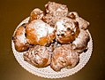 Oliebollen mit Korinthen