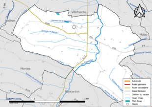 Carte en couleur présentant le réseau hydrographique de la commune