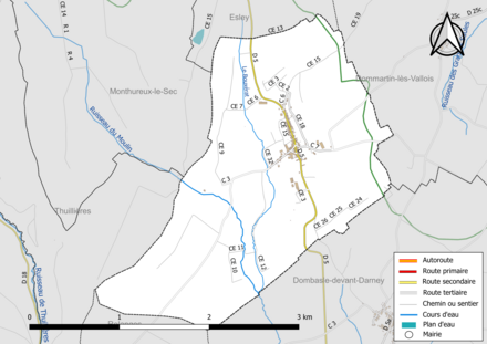 Carte en couleur présentant le réseau hydrographique de la commune