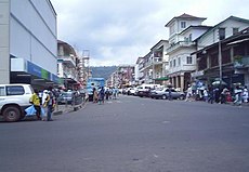 A főváros, Freetown egy utcaképe