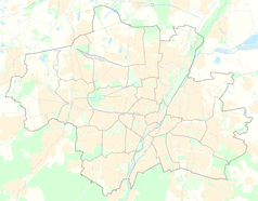 Mapa konturowa Monachium, blisko centrum na dole znajduje się punkt z opisem „Bayerische Motoren Werke AG”