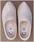 Thumbnail for File:Wooden Shoes-willow-plain wood.jpg