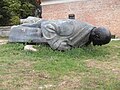 Estàtua abandonada de Lenin a Mogoşoaia (Romania)
