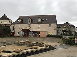 The town hall in Brevans