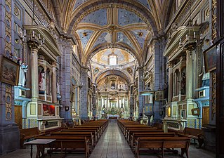 Intérieur de l'église Santa Clara à Puebla. Octobre 2013.