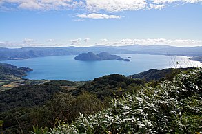 Jezero Tōja, vulkansko kaldersko jezero