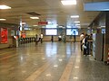 Bahnsteigsperren im Verteilergeschoss am M2-Bahnhof Şişli-Mecidiyeköy