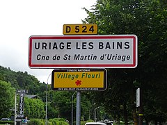 Pancarte d'entrée dans Uriage-les-bains, depuis Vaulnaveys-le-Haut, sur la route départementale 524.