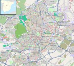 Mapa konturowa miasta Madrytu, blisko centrum po lewej na dole znajduje się punkt z opisem „Palacio Vistalegre”