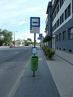 A kép jobb szélén a Lokomotív-ház, a kiadó székháza