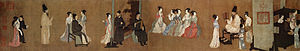 Les divertissements nocturnes de Han Xizai, copie Song d'une peinture de Gu Hongzhong, vers 970, Tang méridionaux 937-975, rouleau portatif: partie gauche, encre et couleurs sur soie, 28,7x335,5 cm ensemble, Musée du palais, Beijing[11].