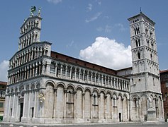 Église San Michele in Foro de Lucques.