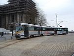 Een Brusselse tram met jacobsdraaistellen.