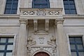 Colonnes doriques au château d'Ancy-le-Franc (XVIe siècle).