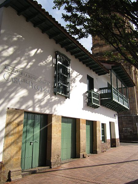 File:Av. 7 Casa Florero 2.JPG