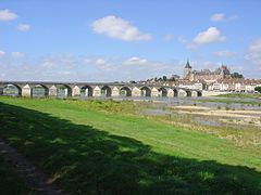 Puente en Gien.