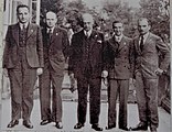 Lors de l'Olympiade d'échecs 1935, l'équipe nationale polonaise remporte la troisième place : Paulin Frydman, Henryk Friedman, Saawielly Tartakower, Miguel Najdorf, Kazimierz Makarczyk[23].