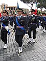 Militares da forza aérea italiana, a cor é semellante a da armada pero a traza aseméllase ao exército de terra.