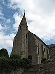 L'église paroissiale Saint-Martin et sa tour romane.