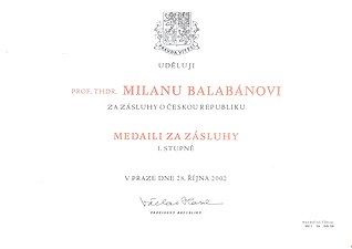 Dekret udělený Milanu Balabánovi 28. října 2002