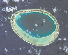 Satellietfoto van het atol Hiti