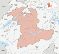 Mapa konturowa Berna, po lewej nieco u góry znajduje się owalna plamka nieco zaostrzona i wystająca na lewo w swoim dolnym rogu z opisem „BielerseeLac de Bienne”