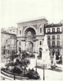 Place de la Scala, (1872) photographie de Icilio Calzolari.