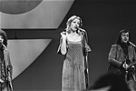 Ismeta Dervoz-Krvavac från det jugoslaviska bandet Ambasadori, Eurovision Song Contest 1976