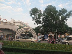 Nguyễn Chí Thanh Street (IMG 0115).JPG