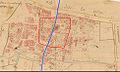 Le bourg de Mozac sur le plan cadastre de 1809. En rouge : délimitations de la première formation du bourg avant l'an mil. En bleu : passage de l'ancienne voie romaine.