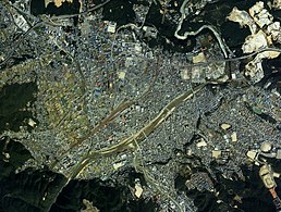 Tajimin kantakaupunki vuoden 1987 ilmakuvassa