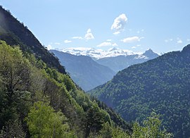 The landscape around Oulles