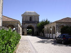 La porte Thoiras, (sortie est).
