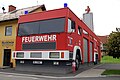 Feuerwehrhaus in Form eines Feuerwehrautos in Bairisch Kölldorf, Steiermark