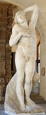 O Escravo moribundo do Museo do Louvre, de 229 cm de altura.