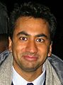 Kal Penn interpreta Lawrence Kutner