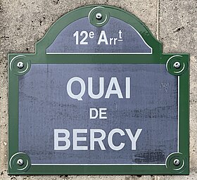 Voir la plaque.