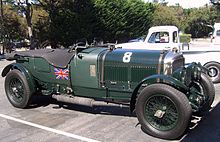 Vue de profil d’une Bentley Speed Six dans sa livrée nationale, le British Racing Green.
