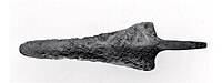 A bronze Hyksos-period spearhead, found in Lachish (1780–1580 BC).[179]