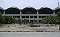 Gedung keberangkatan dan kedatangan di Bandara Internasional Kuala Lumpur