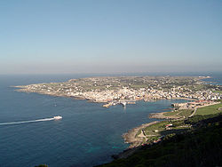 Favignana by sett frå Monte Santa Caterina.