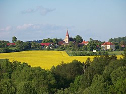 Arnoštovice od nádraží Heřmaničky