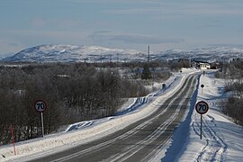 Riksväg 92 nära finska gränsen vid Neiden.