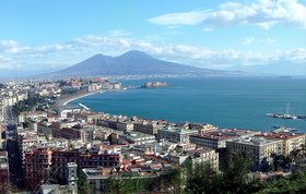 Panorama grada i Napuljskog zaljeva
